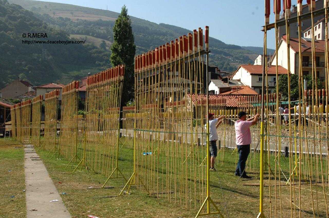 Hostal Los Nogales Cangas De Narcea Eksteriør bilde